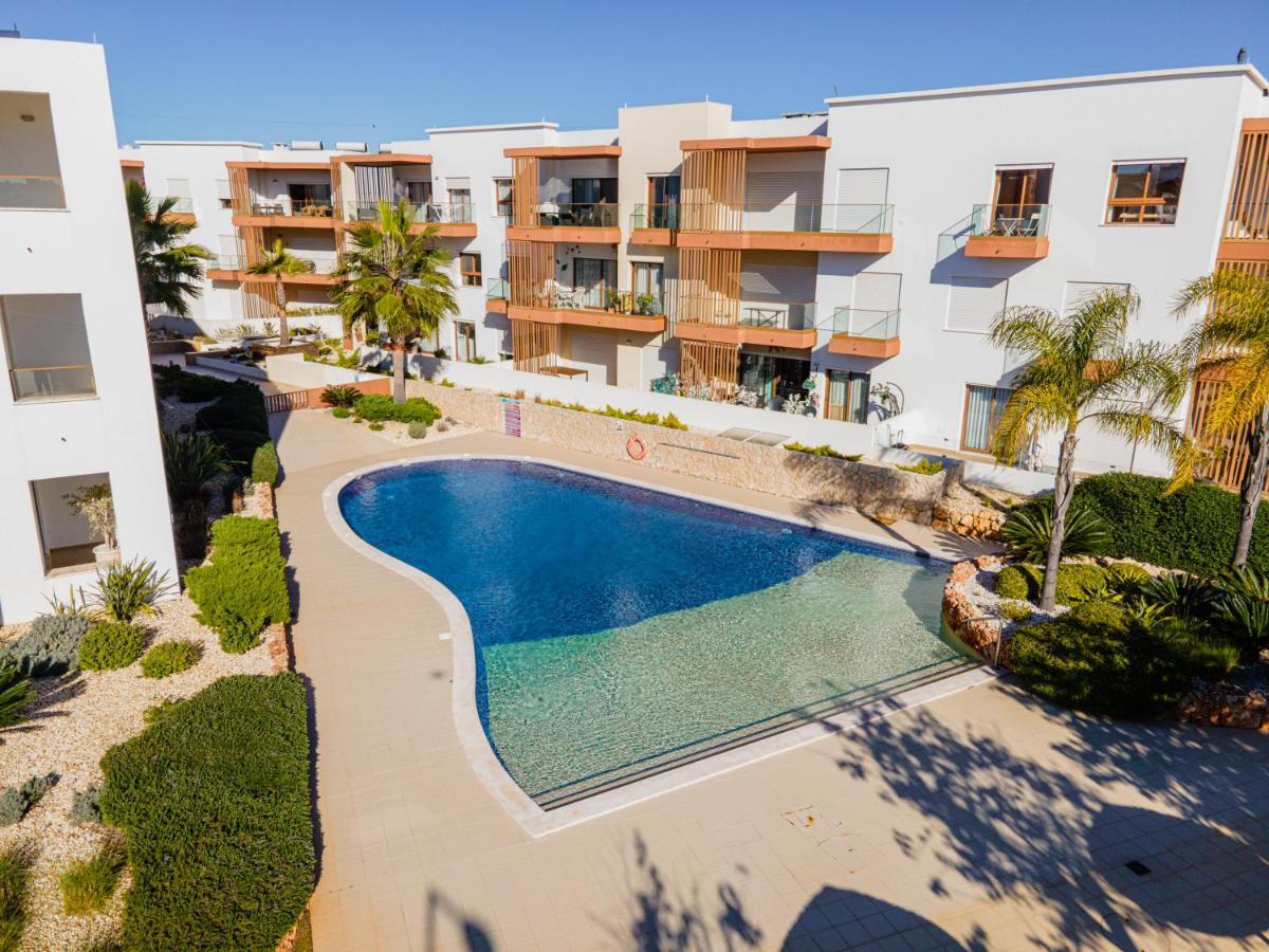 Rio Terrace By Algest Apartment Портиман Екстериор снимка